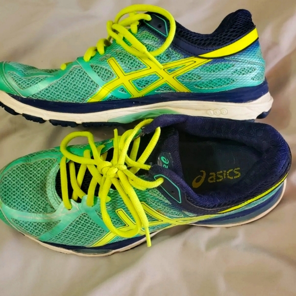 ASICS shoes - Picture 1 of 8